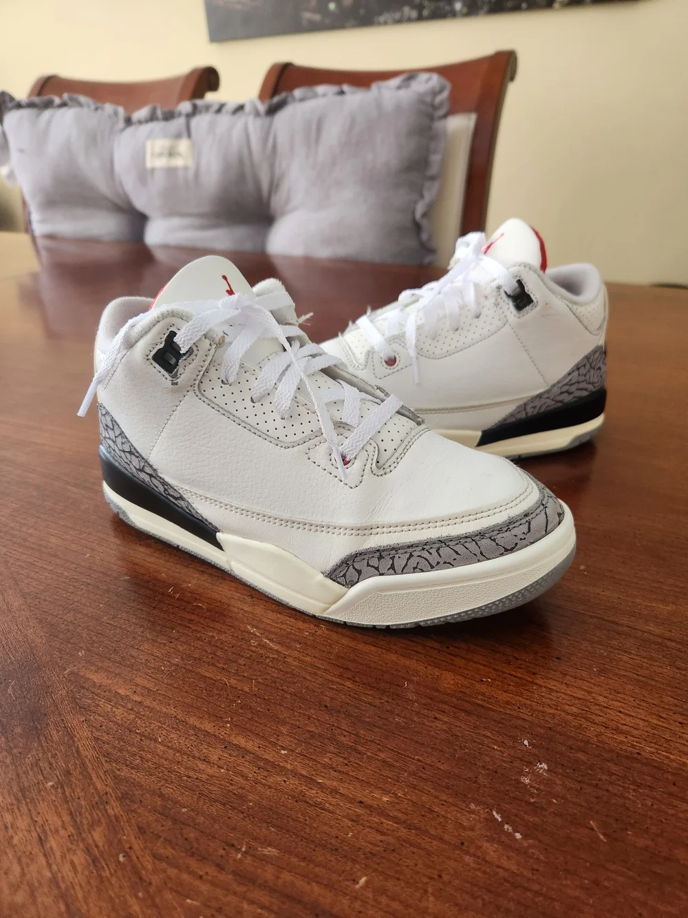 Jordan Retro 3s Size 3 Youth Used
